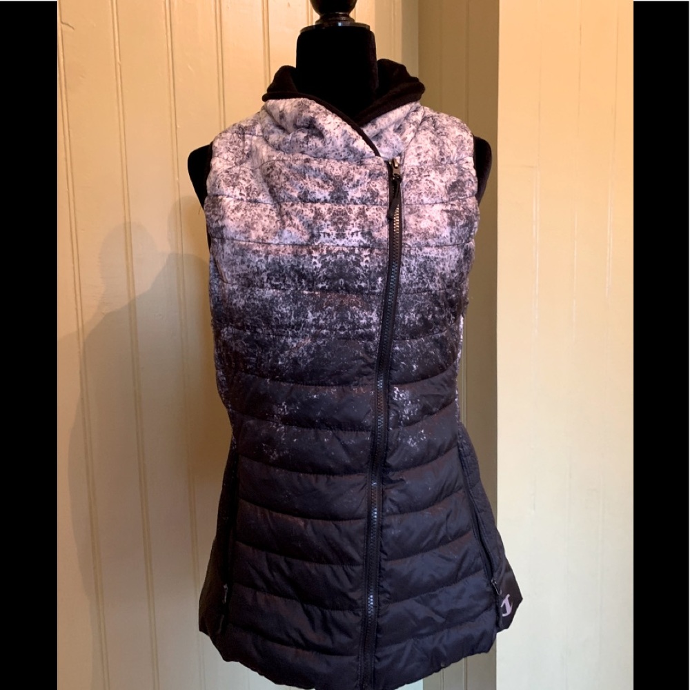 Champion Women's Puffer Asymmetric Vest - Gradient